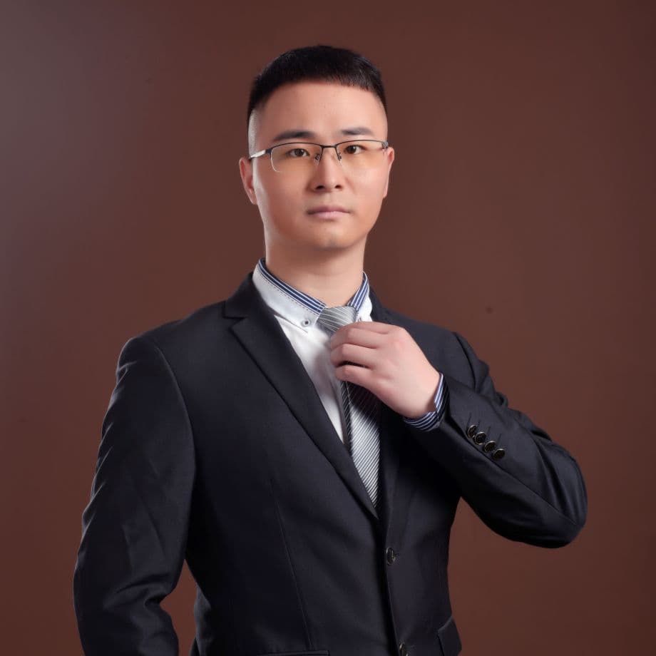 杨红伟律师头像